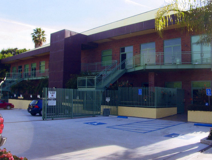 1447 Cloverfield exterior